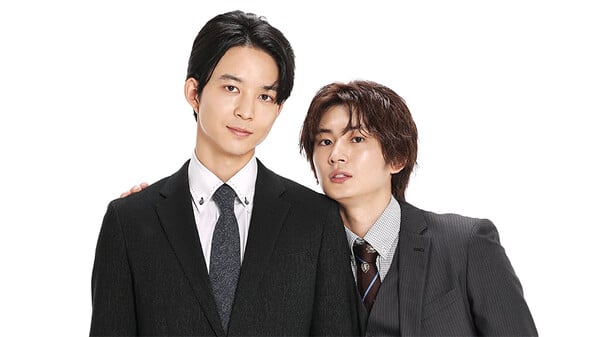 Jin Suzuki e Gaku Oshida como Ueno e Kanda na série live-action de Can You Kiss Me First?