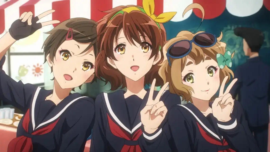 Momento da cerimônia escolar e apresentações em Hibike! Euphonium